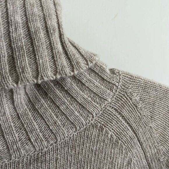 EUC Max Mara MaxMara Weekend Virgin Wool beige oversized short sleeve Sweater S - Picture 7 of 12